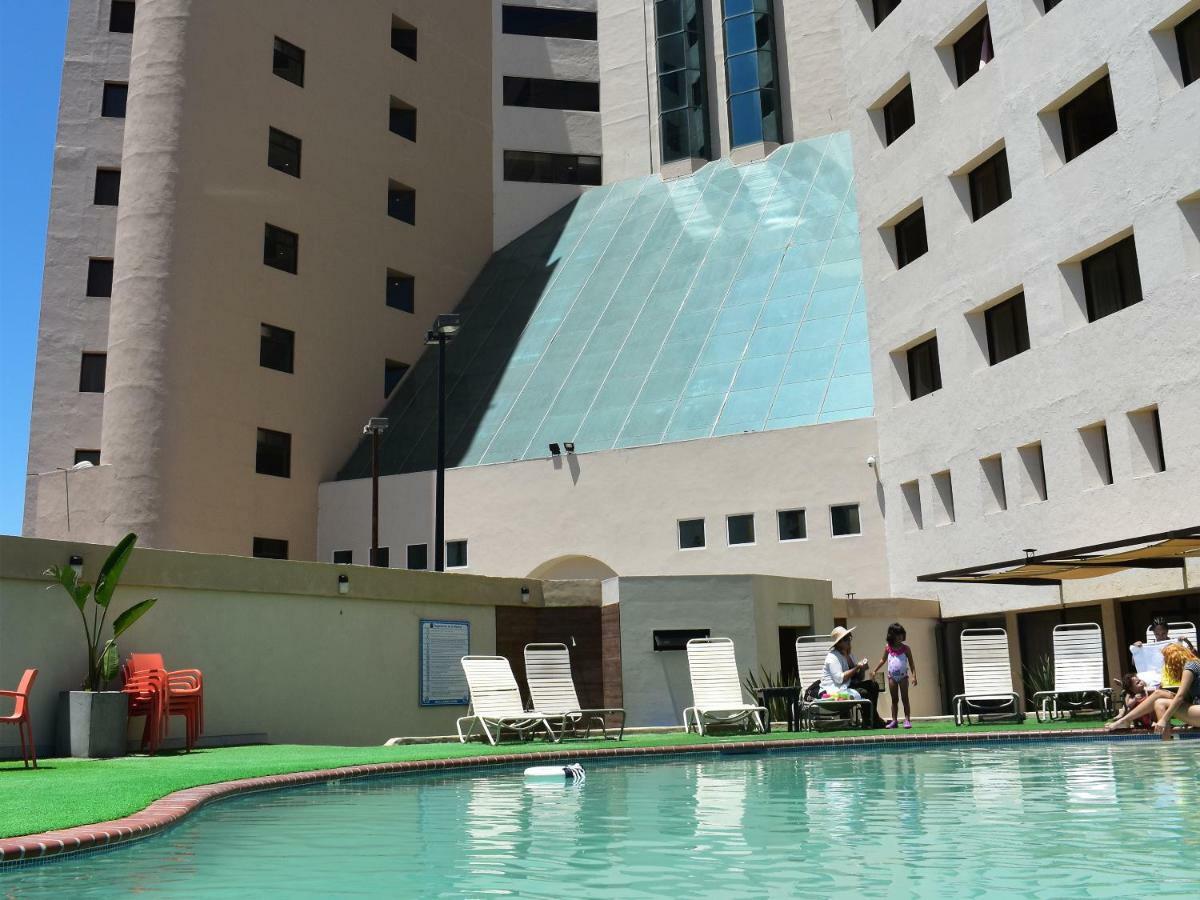Hotel Corona Plaza Rosarito Exterior foto