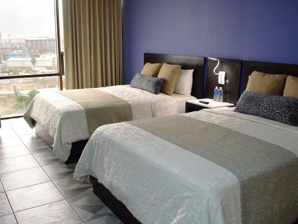 Hotel Corona Plaza Rosarito Zimmer foto